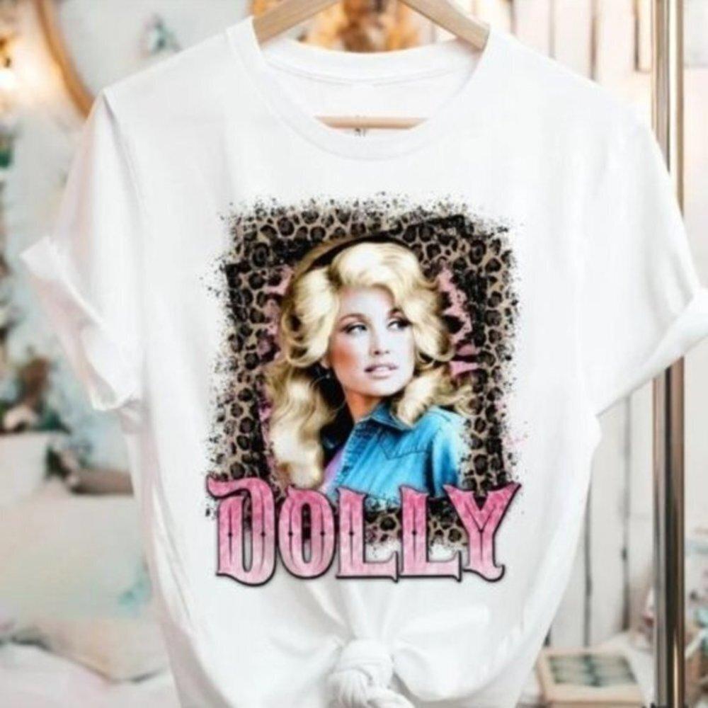Dolly Parton Country Music Icon Retro Fan Gift Graphic T-Shirt - Picture 1 of 4